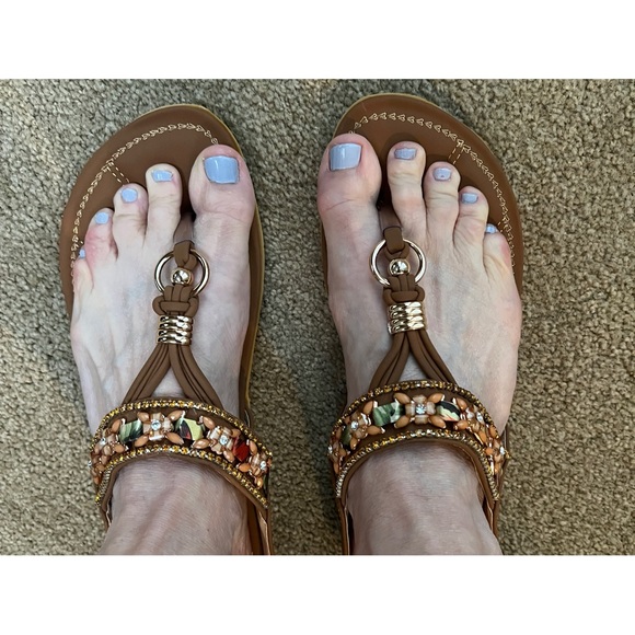 NWOT. Beaded sandals. - Picture 2 of 11